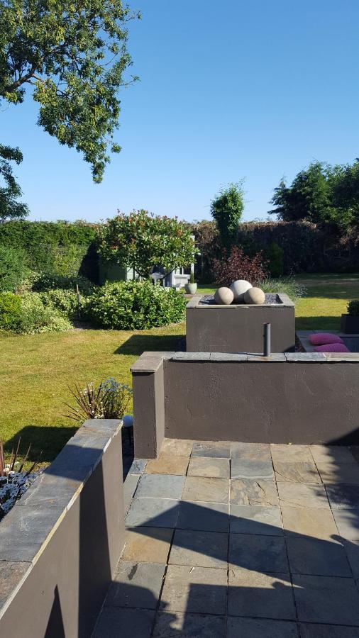 The White Dove Bed And Breakfast With Glamping Newark Showground Екстер'єр фото