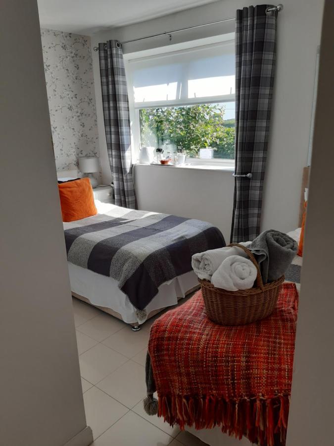 The White Dove Bed And Breakfast With Glamping Newark Showground Екстер'єр фото
